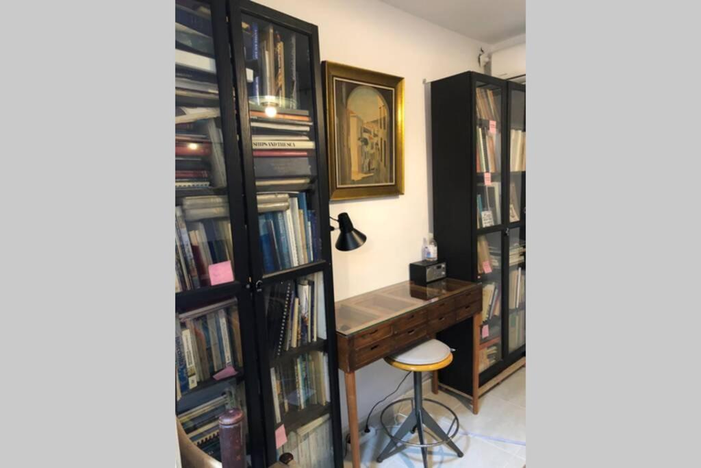 Exarcheia: Independent Ground Floor House. Apartment Атина Екстериор снимка