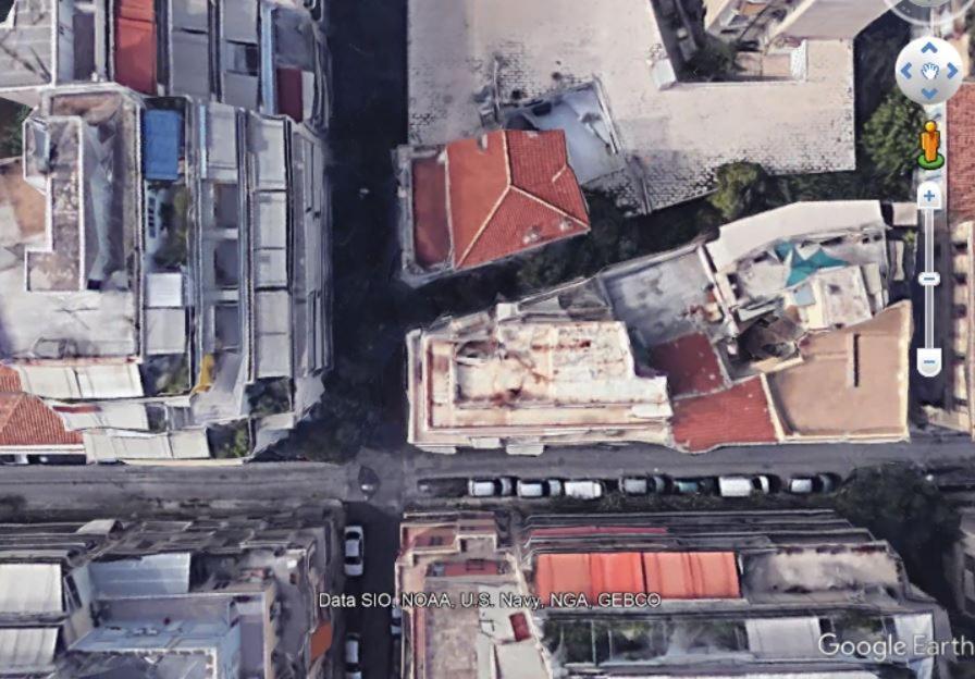 Exarcheia: Independent Ground Floor House. Apartment Атина Екстериор снимка